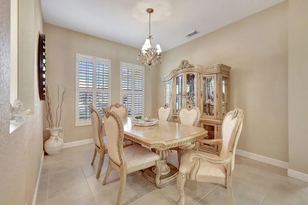 827 SW Grand Reserves Boulevard Port St Lucie FL 34986