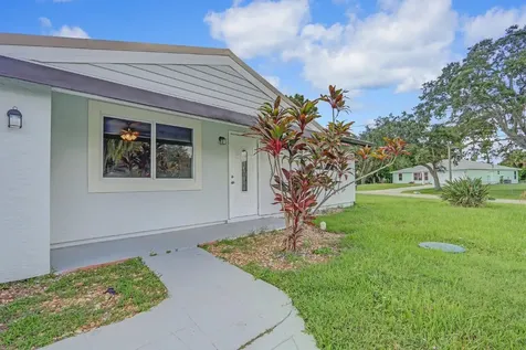 119 SE Camino Street Port St Lucie FL 34952