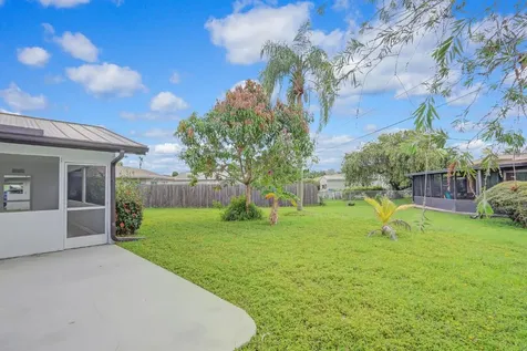 119 SE Camino Street Port St Lucie FL 34952