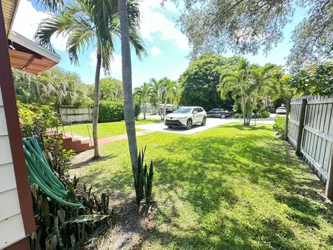 225 NE 13th Street Delray Beach FL 33444