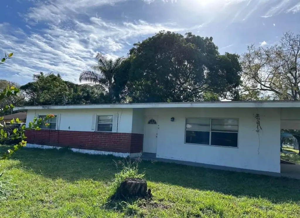 3109 Avenue B Avenue Fort Pierce FL 34950