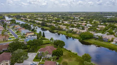 46 Essex Court Royal Palm Beach FL 33411