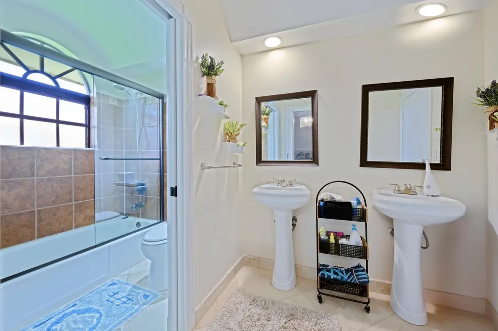 7 Graemoor Terrace Palm Beach Gardens FL 33418