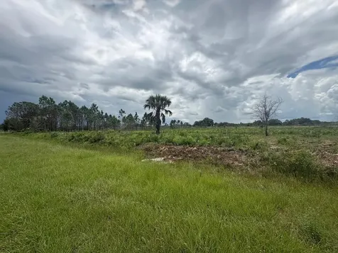 17982 NW 318th Street Okeechobee FL 34972