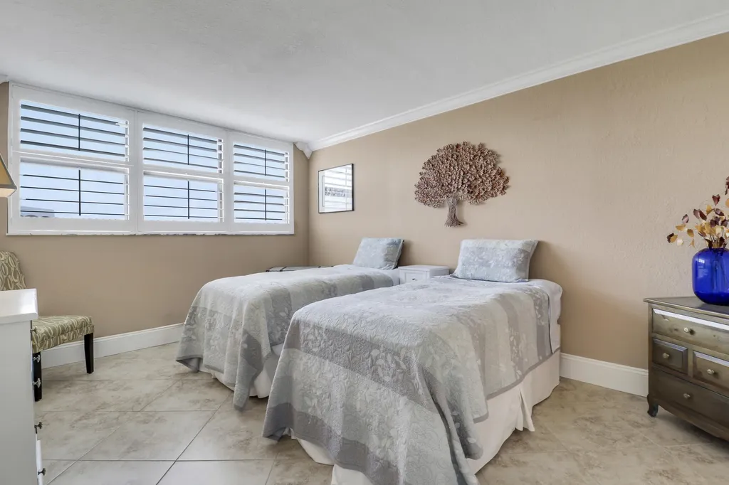 336 Golfview Road North Palm Beach FL 33408
