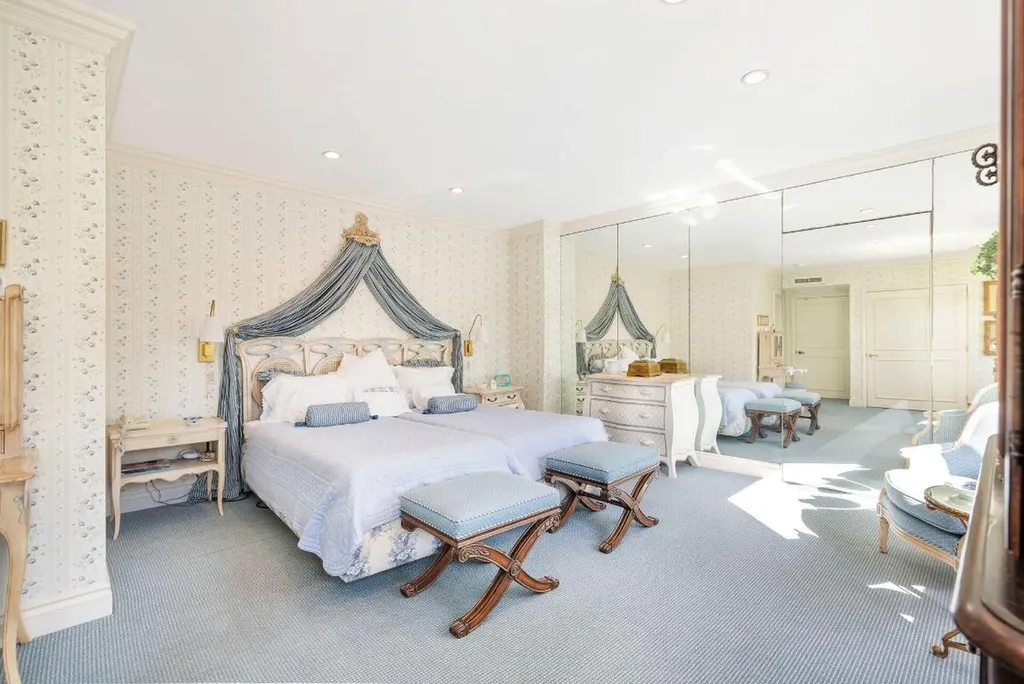 44 Cocoanut Row Palm Beach FL 33480