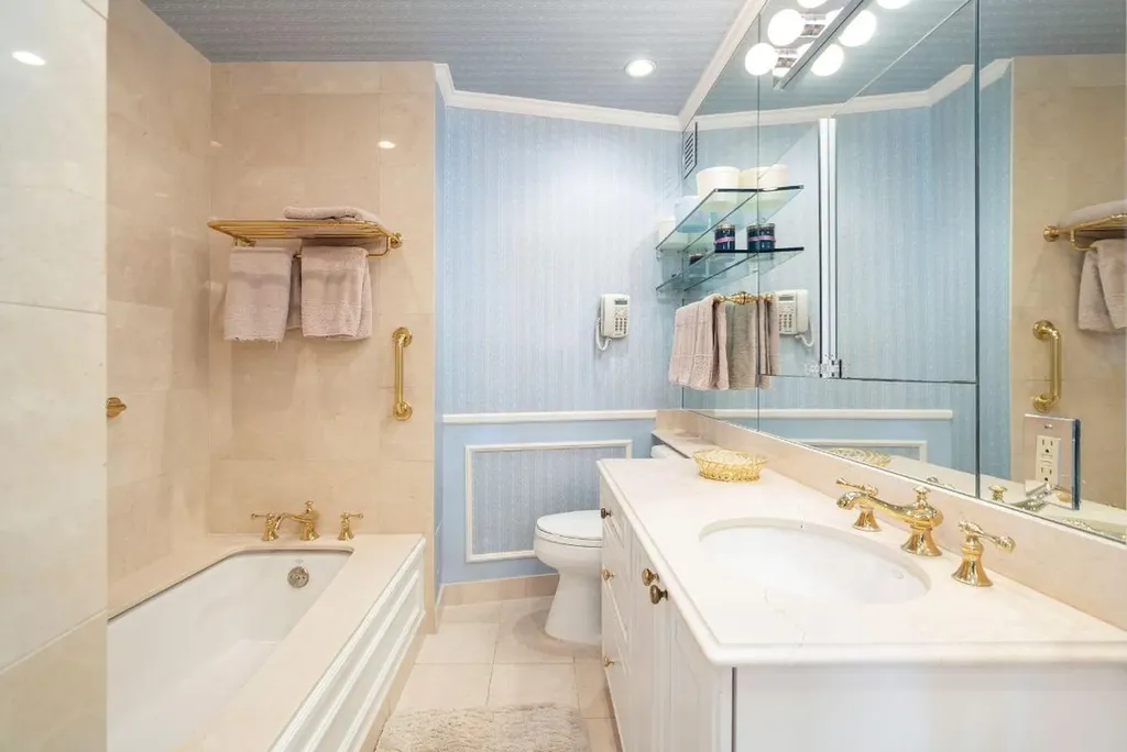 44 Cocoanut Row Palm Beach FL 33480