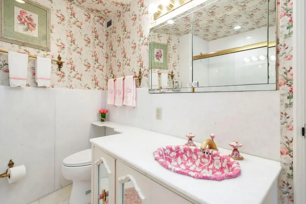 44 Cocoanut Row Palm Beach FL 33480
