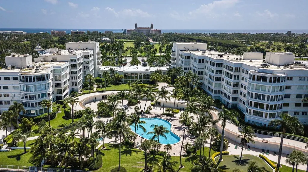44 Cocoanut Row Palm Beach FL 33480