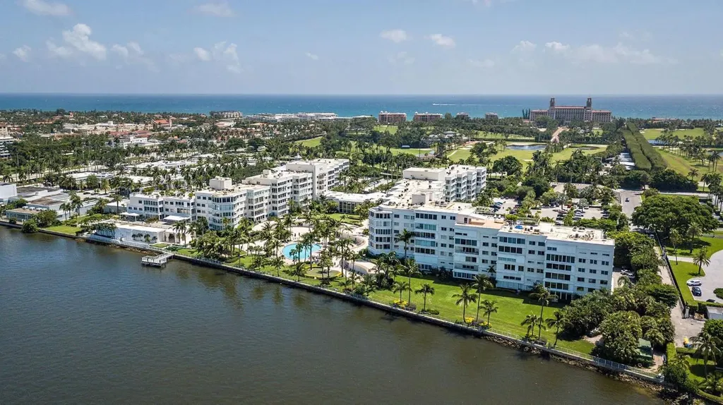 44 Cocoanut Row Palm Beach FL 33480