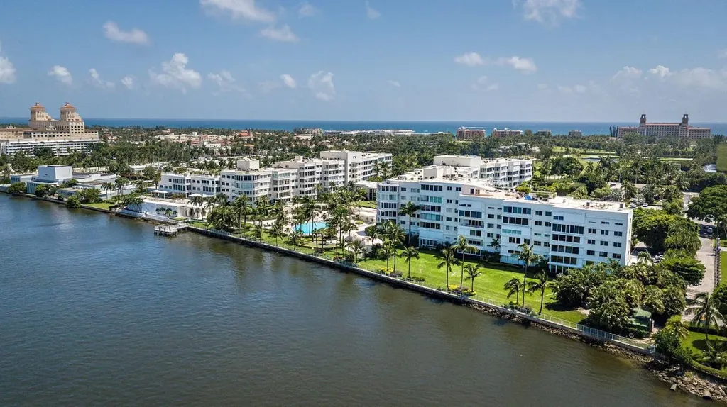 44 Cocoanut Row Palm Beach FL 33480