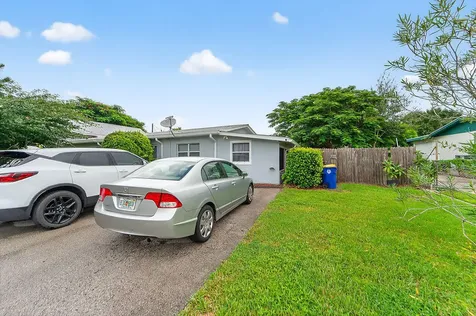 6379 SE Lake Circle Drive Stuart FL 34997