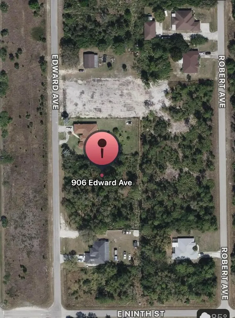 906 Edward Avenue Lehigh Acres FL 33936