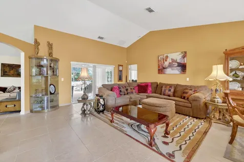 152 SW Hawthorne Circle Port St Lucie FL 34953