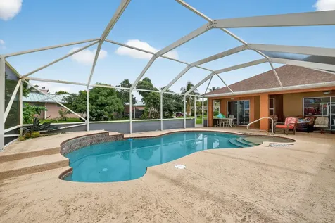 152 SW Hawthorne Circle Port St Lucie FL 34953