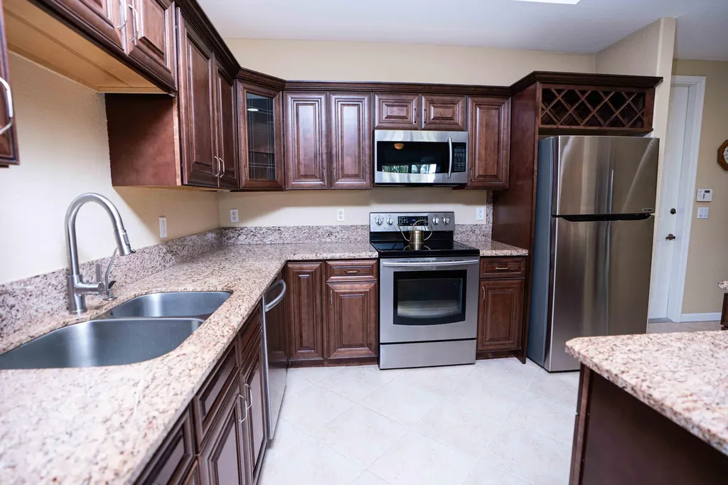 10520 SW Stephanie Way Port St Lucie FL 34987