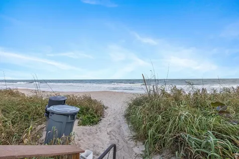 4225 N Highway A1a Hutchinson Island FL 34949