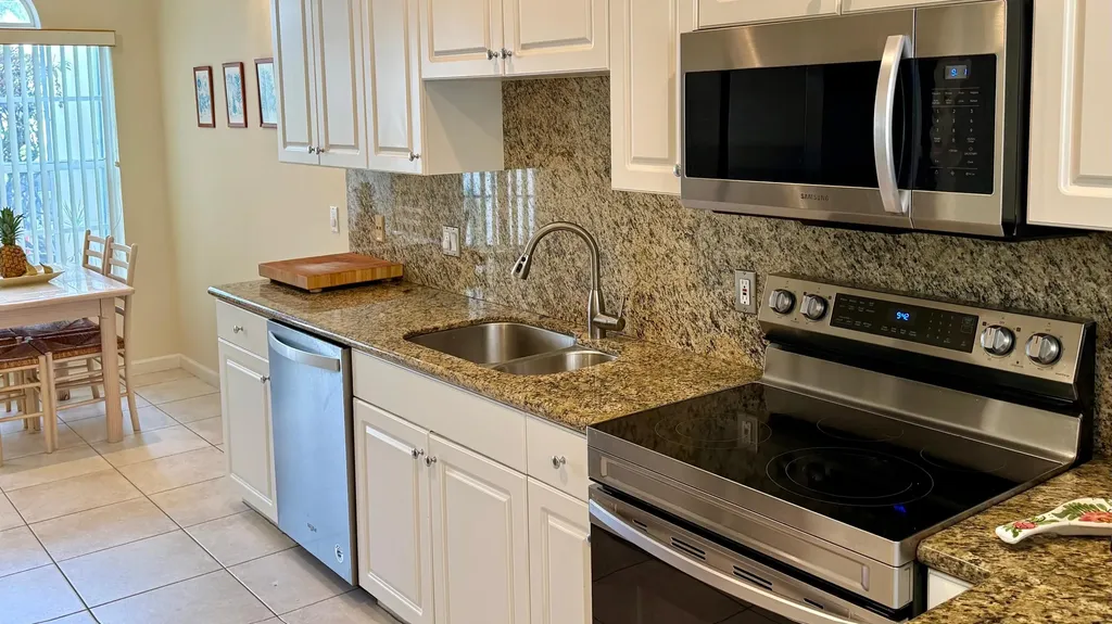 619 NE 7th Avenue Delray Beach FL 33483