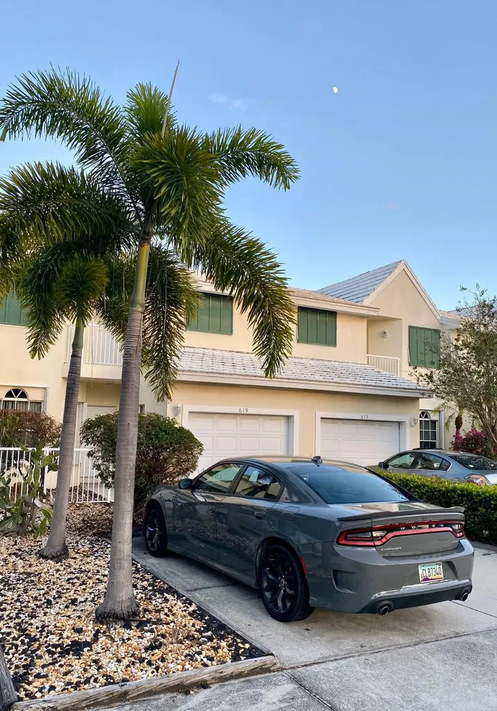 619 NE 7th Avenue Delray Beach FL 33483