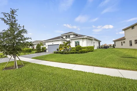 9242 SW Pepoli Way Port St Lucie FL 34987