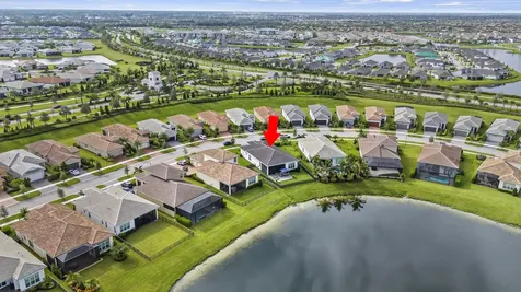 9242 SW Pepoli Way Port St Lucie FL 34987