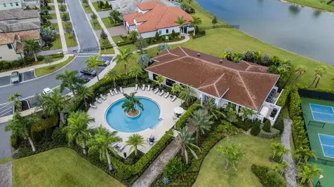 9242 SW Pepoli Way Port St Lucie FL 34987