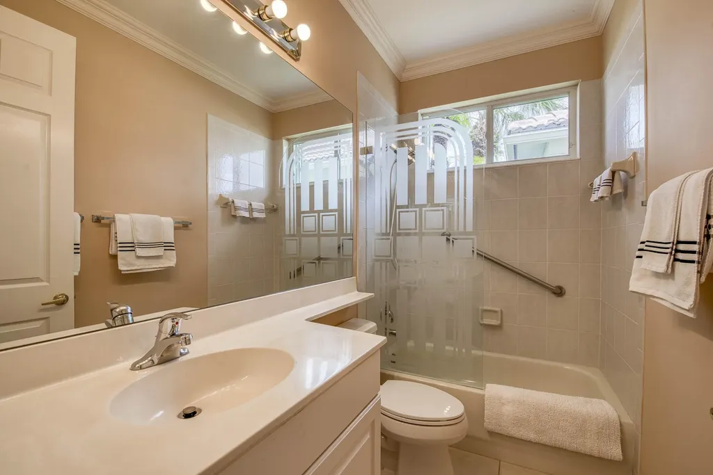 9270 Heron Cove Drive West Palm Beach FL 33411