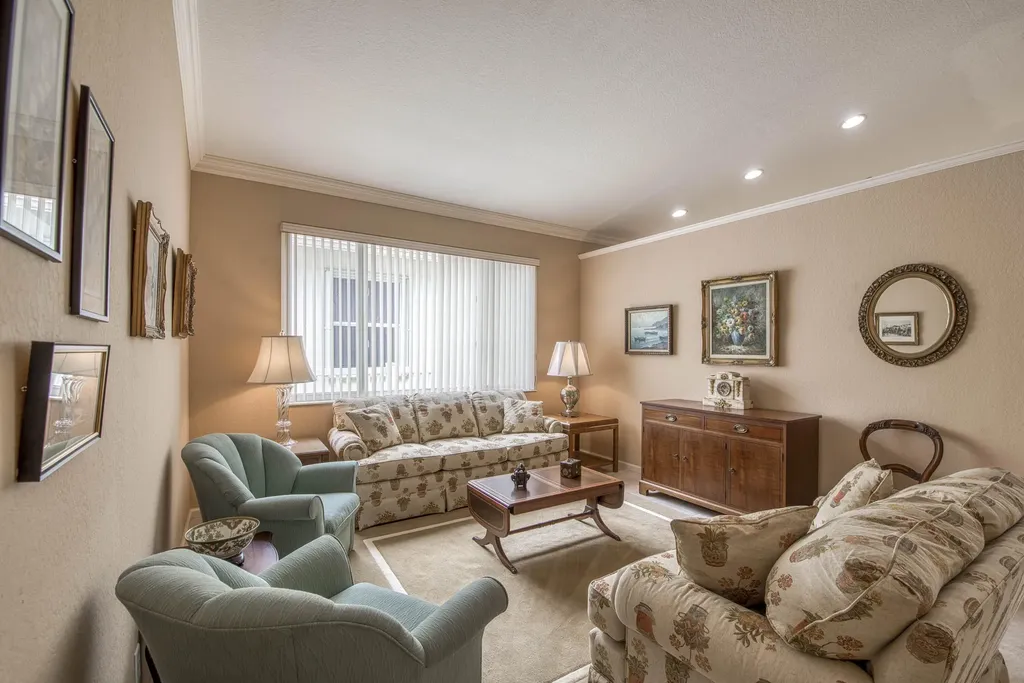 9270 Heron Cove Drive West Palm Beach FL 33411