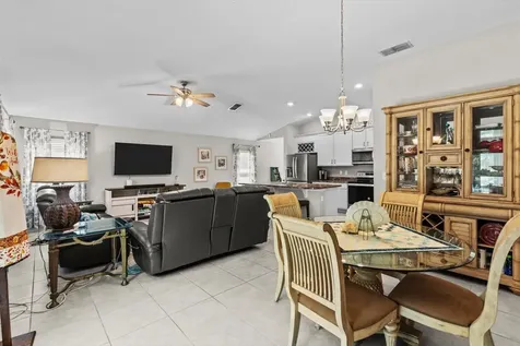 5815 NW Pine Trail Circle Port St Lucie FL 34983