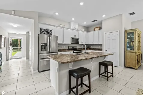 5815 NW Pine Trail Circle Port St Lucie FL 34983