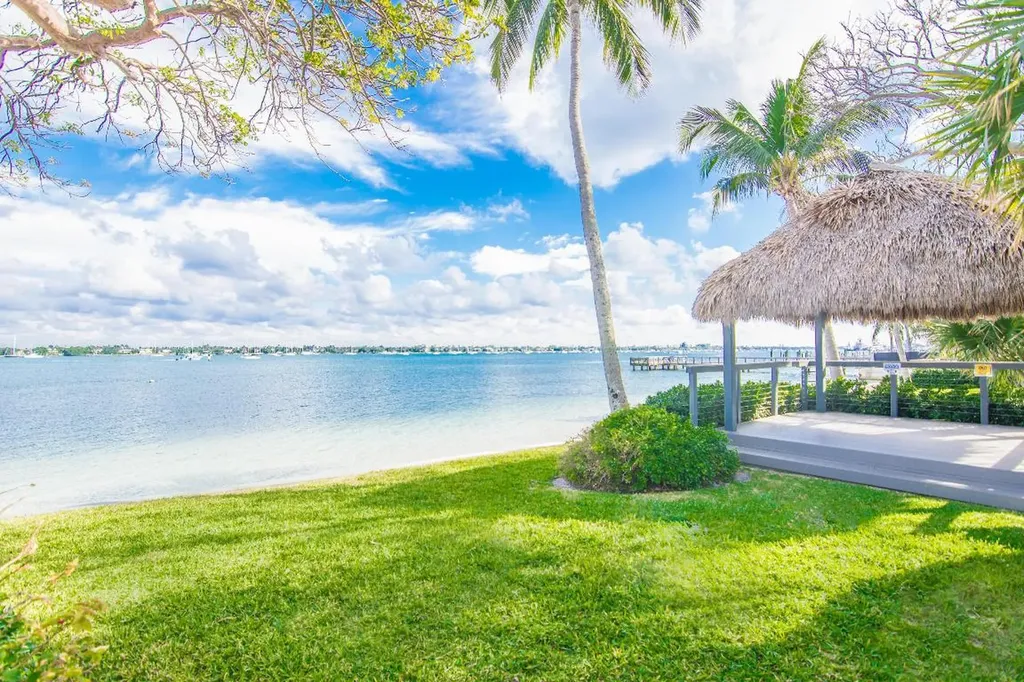 5600 N Flagler Drive West Palm Beach FL 33407