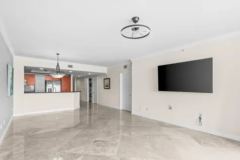 2650 Lake Shore Drive Riviera Beach FL 33404