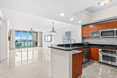 2650 Lake Shore Drive Riviera Beach FL 33404