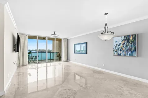 2650 Lake Shore Drive Riviera Beach FL 33404