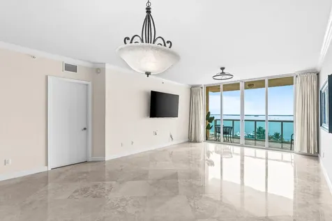 2650 Lake Shore Drive Riviera Beach FL 33404