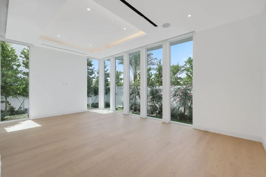 320 Grove Place Delray Beach FL 33444