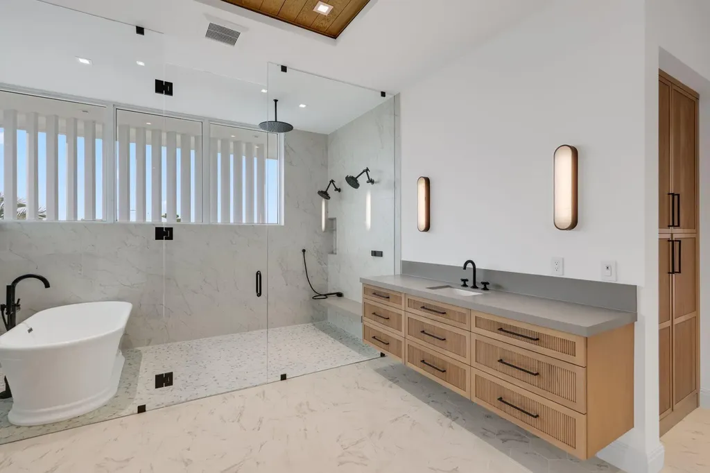 320 Grove Place Delray Beach FL 33444