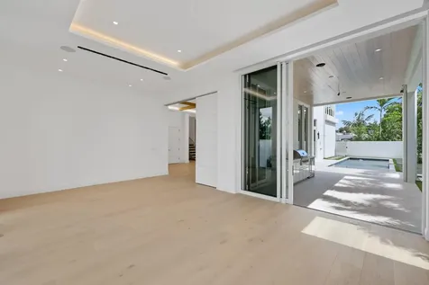 320 Grove Place Delray Beach FL 33444
