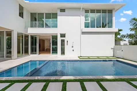 320 Grove Place Delray Beach FL 33444