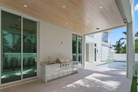 320 Grove Place Delray Beach FL 33444
