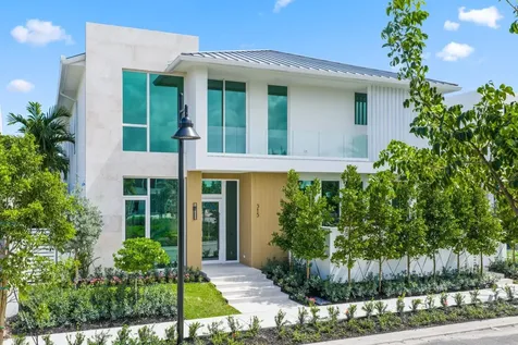 320 Grove Place Delray Beach FL 33444