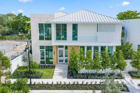 320 Grove Place Delray Beach FL 33444