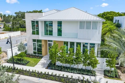320 Grove Place Delray Beach FL 33444