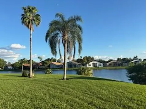 7531 NW 86th Terrace Tamarac FL 33321