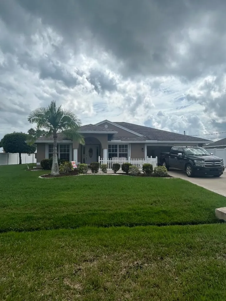 5229 NW North Piper Circle Port St Lucie FL 34986