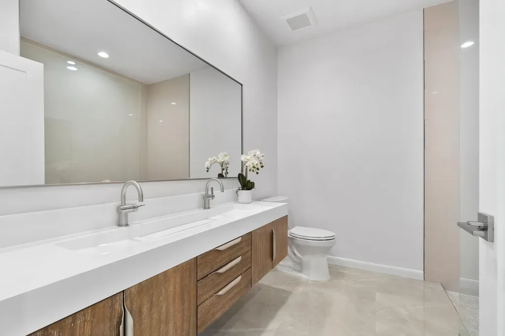 11166 Isle Brook Court Wellington FL 33414