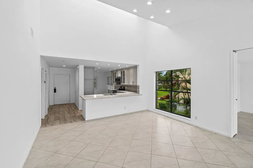 23 Eastgate Drive Boynton Beach FL 33436