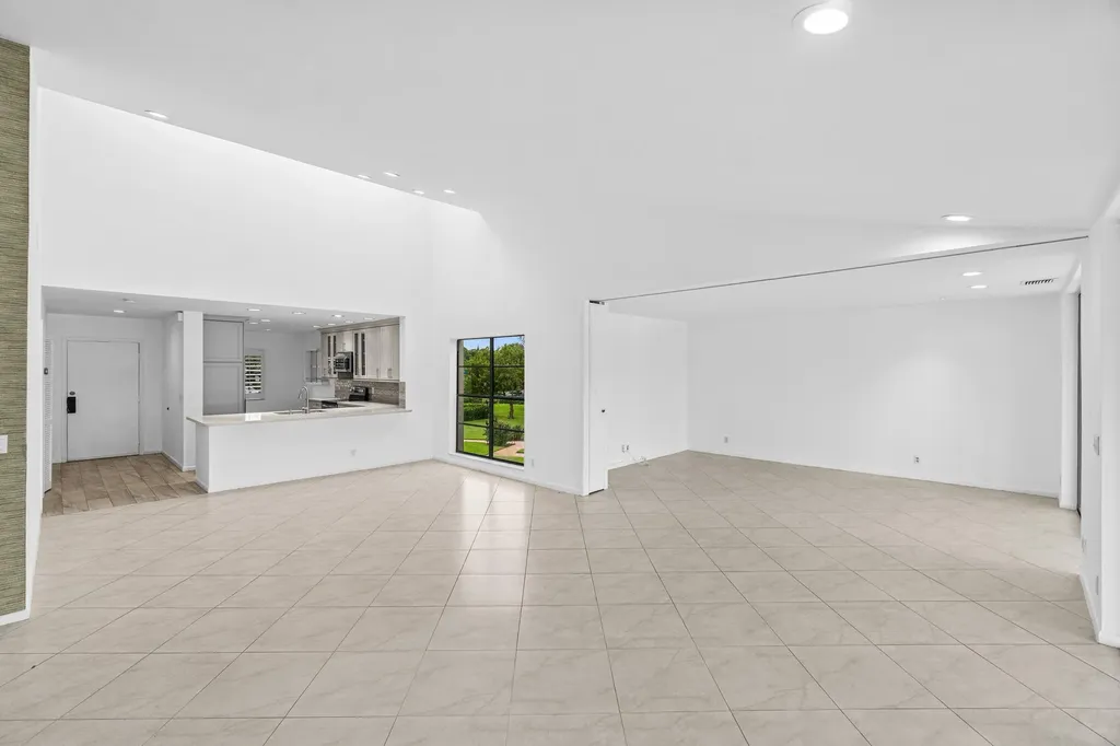 23 Eastgate Drive Boynton Beach FL 33436