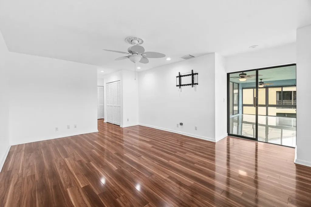 23 Eastgate Drive Boynton Beach FL 33436