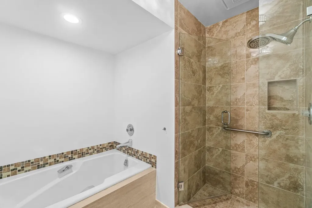 23 Eastgate Drive Boynton Beach FL 33436